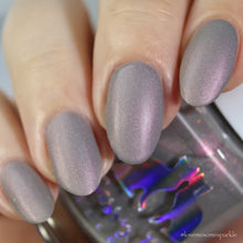 Load image into Gallery viewer, Sassy Cats Lacquer - Epic Fantasy
