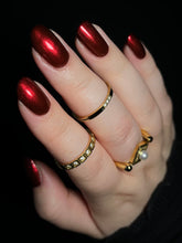 Load image into Gallery viewer, Humble Bee Polish - reyalS
