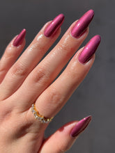 Load image into Gallery viewer, Cracked Polish - 7-String Viper
