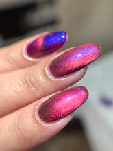 Load image into Gallery viewer, Penelope Luz - Epica
