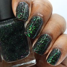 Load image into Gallery viewer, Chamaeleon Nails - Daryl&#39;s Hunt
