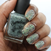 Load image into Gallery viewer, Chamaeleon Nails - Daryl&#39;s Hunt
