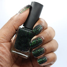 Load image into Gallery viewer, Chamaeleon Nails - Daryl&#39;s Hunt

