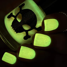 Load image into Gallery viewer, Paradox Polish - The Crow - GITD TOPPER
