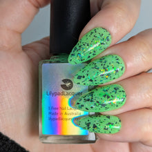 Load image into Gallery viewer, Lilypad Lacquer - I Want to Believe
