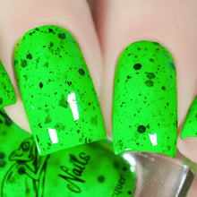 Load image into Gallery viewer, Chamaeleon Nails - Graveyard Lurker - GITD POLISH
