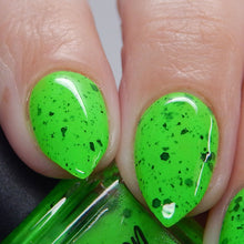 Load image into Gallery viewer, Chamaeleon Nails - Graveyard Lurker - GITD POLISH
