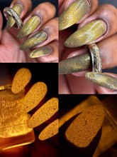 Load image into Gallery viewer, By Dany Vianna - The Creation of the One Ring - MAGNETIC
