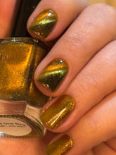 Load image into Gallery viewer, Whatcha Nail Polish - The One Ring - MAGNETIC
