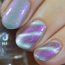 Load image into Gallery viewer, Mystic Nail Polish - Pillars of the Kings - MAGNETIC
