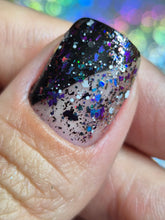 Load image into Gallery viewer, Mystic Nail Polish - AIYGIWGWY
