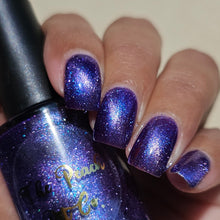 Load image into Gallery viewer, The Peach Pit Co. - Gandolf the Purple - MAGNETIC
