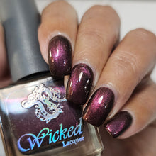 Load image into Gallery viewer, Wicked Lacquer - Tauriel - MAGNETIC
