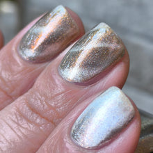 Load image into Gallery viewer, Pepper Polish - Forged in Fire - MAGNETIC
