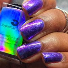 Load image into Gallery viewer, Lilypad Lacquer - Cinderella
