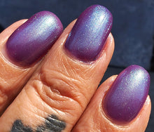Load image into Gallery viewer, Lilypad Lacquer - Angels Have Fallen
