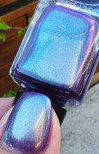 Load image into Gallery viewer, Lilypad Lacquer - Angels Have Fallen
