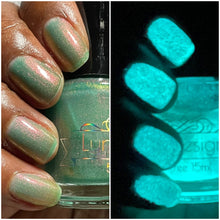 Load image into Gallery viewer, LynBDesigns - Rainbow in the Dark
