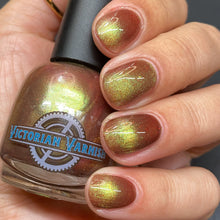 Load image into Gallery viewer, Victorian Varnish - CADOU CLAWS - MAGNETIC
