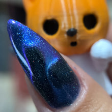 Load image into Gallery viewer, Pepper Polish - Ghostly Purr - MAGNET
