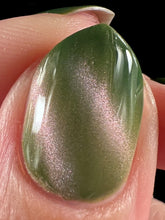 Load image into Gallery viewer, Cracked Polish - Floater Skin - MAGNETIC
