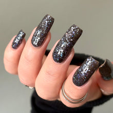 Load image into Gallery viewer, Cracked Polish - Purglittertory
