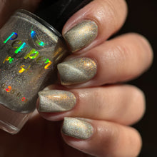 Load image into Gallery viewer, Pepper Polish - Forged in Fire - MAGNETIC
