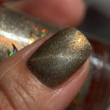 Load image into Gallery viewer, Pepper Polish - Forged in Fire - MAGNETIC
