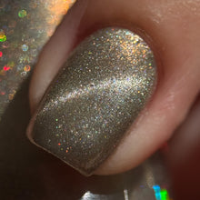 Load image into Gallery viewer, Pepper Polish - Forged in Fire - MAGNETIC
