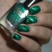 Load image into Gallery viewer, Whatcha Nail Polish - Lothlórien Leaf - MAGNETIC
