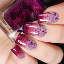 Load image into Gallery viewer, Chamaeleon Nails - Janeway‘s Inner Strength - THERMAL
