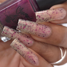 Load image into Gallery viewer, Chamaeleon Nails - Janeway‘s Inner Strength - THERMAL
