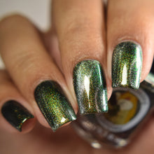 Load image into Gallery viewer, Lemming Lacquer - I Am No Man - MAGNETIC
