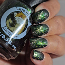 Load image into Gallery viewer, Lemming Lacquer - I Am No Man - MAGNETIC
