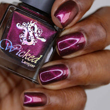Load image into Gallery viewer, Wicked Lacquer - Tauriel - MAGNETIC
