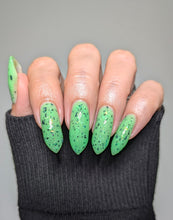 Load image into Gallery viewer, Lilypad Lacquer - I Want to Believe
