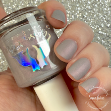Load image into Gallery viewer, Sassy Cats Lacquer - Epic Fantasy
