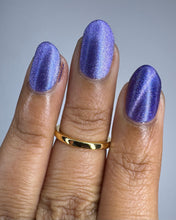 Load image into Gallery viewer, The Peach Pit Co. - Gandolf the Purple - MAGNETIC
