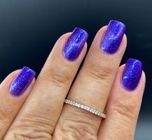 Load image into Gallery viewer, The Peach Pit Co. - Gandolf the Purple - MAGNETIC
