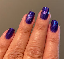 Load image into Gallery viewer, The Peach Pit Co. - Gandolf the Purple - MAGNETIC
