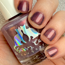 Load image into Gallery viewer, Sassy Cats Lacquer - Enochian Glow

