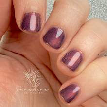 Load image into Gallery viewer, Sassy Cats Lacquer - Enochian Glow

