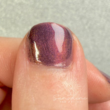 Load image into Gallery viewer, Sassy Cats Lacquer - Enochian Glow
