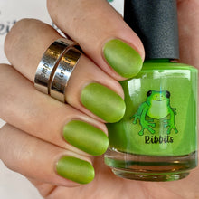 Load image into Gallery viewer, Ribbits - Caramel Apple Pops
