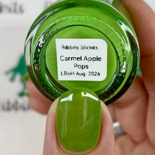 Load image into Gallery viewer, Ribbits - Caramel Apple Pops
