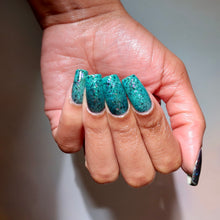 Load image into Gallery viewer, Chamaeleon Nails - Shadow Wolf - THERMAL
