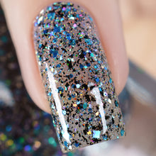 Load image into Gallery viewer, Chamaeleon Nails - Senua - POLISH
