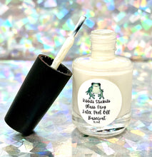 Load image into Gallery viewer, Ribbits - Glass Frog Peel Off Base Coat
