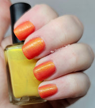 Load image into Gallery viewer, Naps &amp; Nails - The Maleficent Macaw - OVERSTOCK
