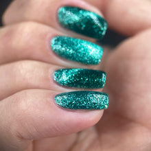 Load image into Gallery viewer, Whatcha Nail Polish - Lothlórien Leaf - MAGNETIC
